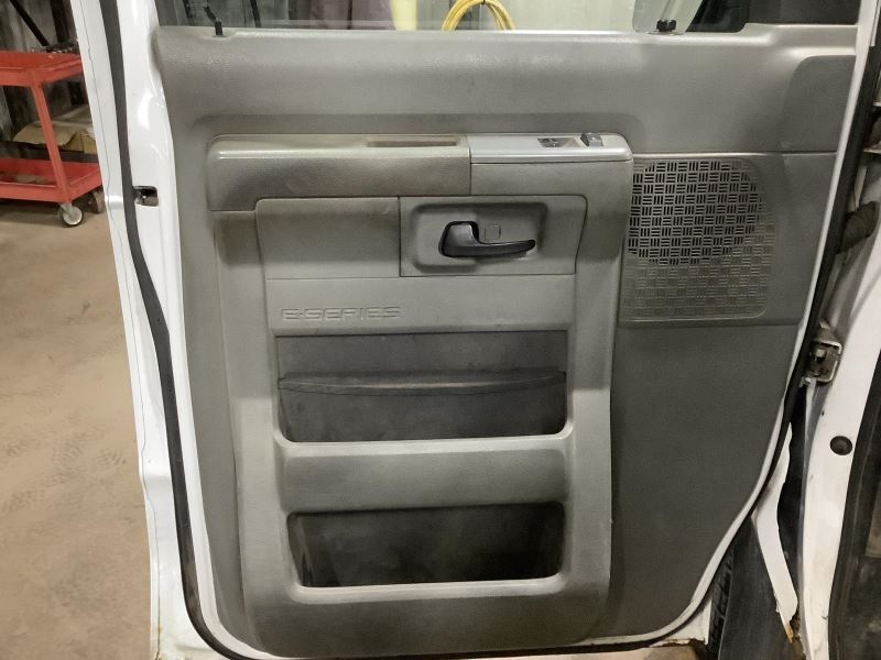 Passenger Side View Mirror Power Sail Mounted Fits 1014 FORD E150 VAN