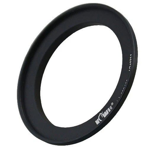 Twist - On Circular Camera Lens Hoods 62 mm To Fit Lens Front