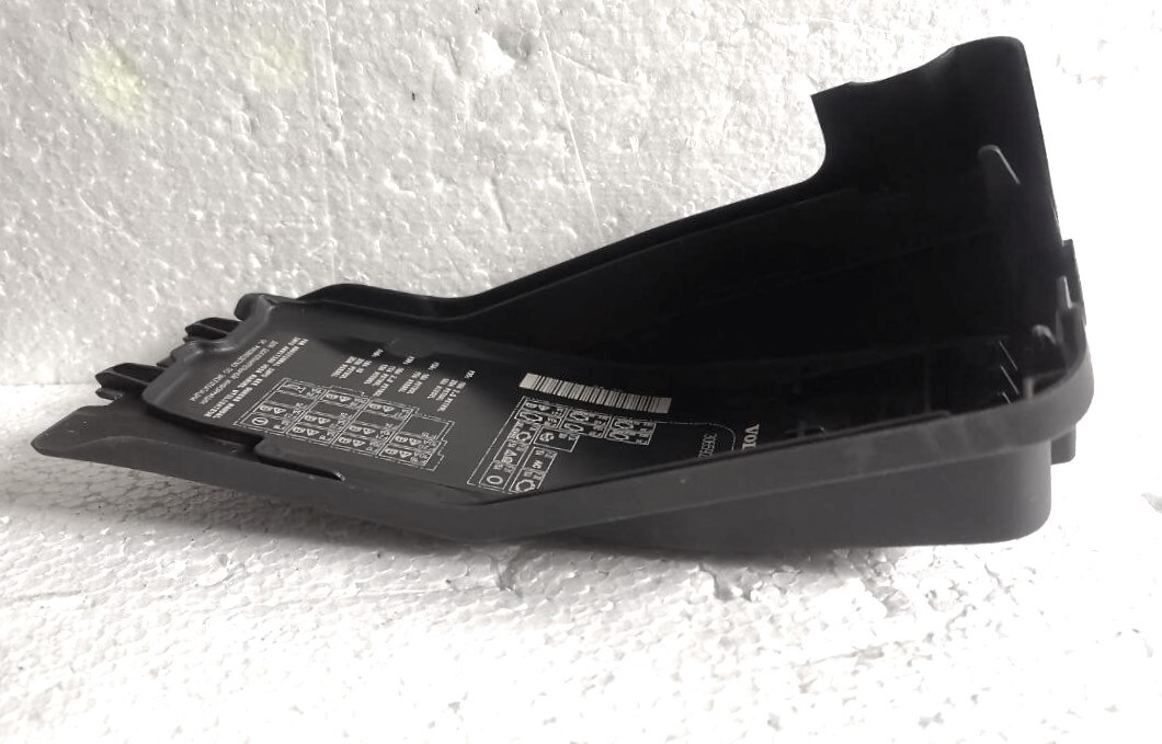 Volvo XC70 2008 - 2016 fuse box cover 30659262 OEM | eBay Volvo XC70 2008 - 2016 fuse box cover 30659262 OEM | eBay