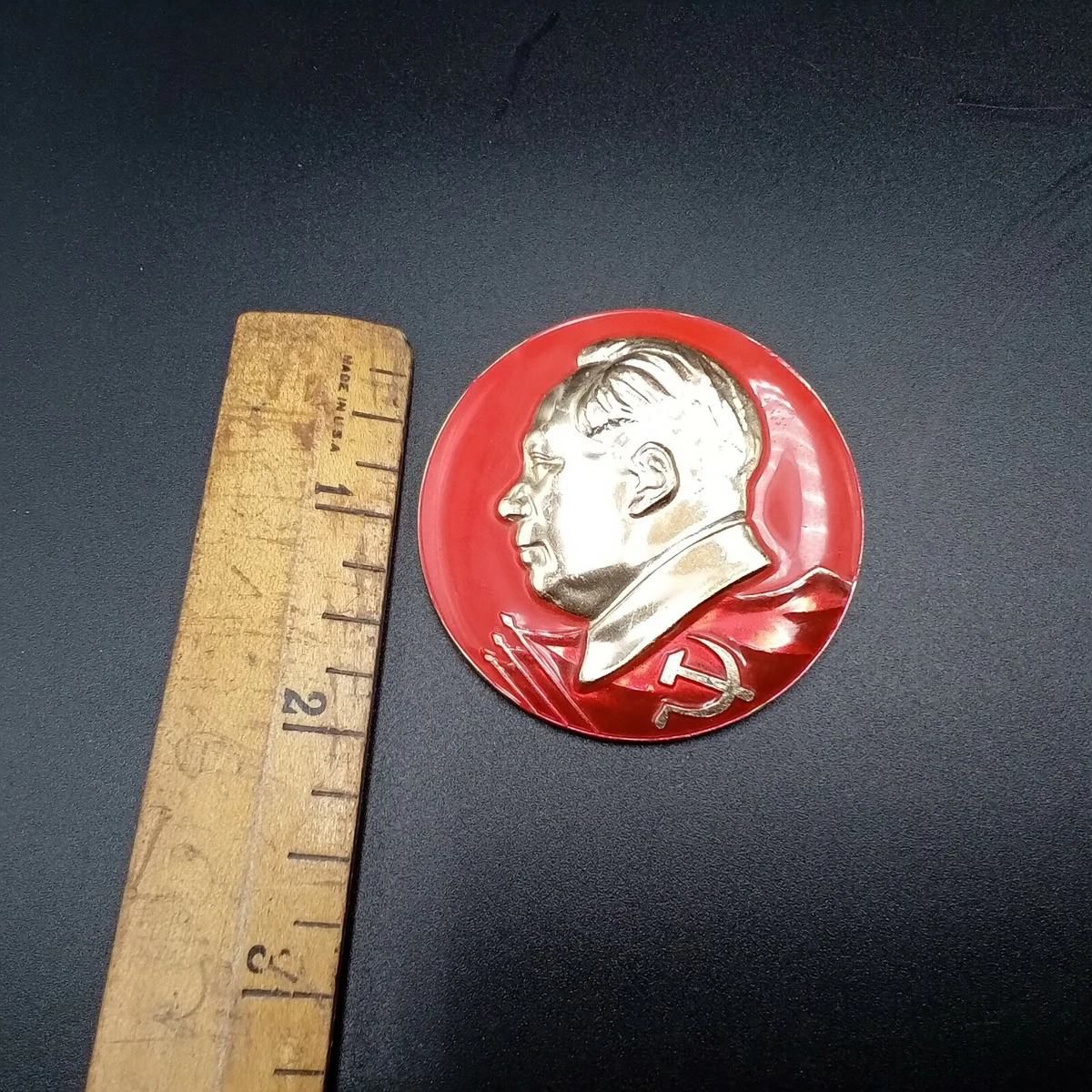 Vintage Chairman Mao Tse Tung Zedong Chinese Communist Party Circle Pin Badge 69