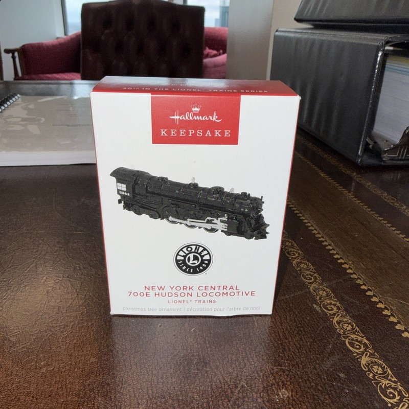 Hallmark Keepsake 2025 New York Central 700E Hudson Locomotive Lionel Ornament