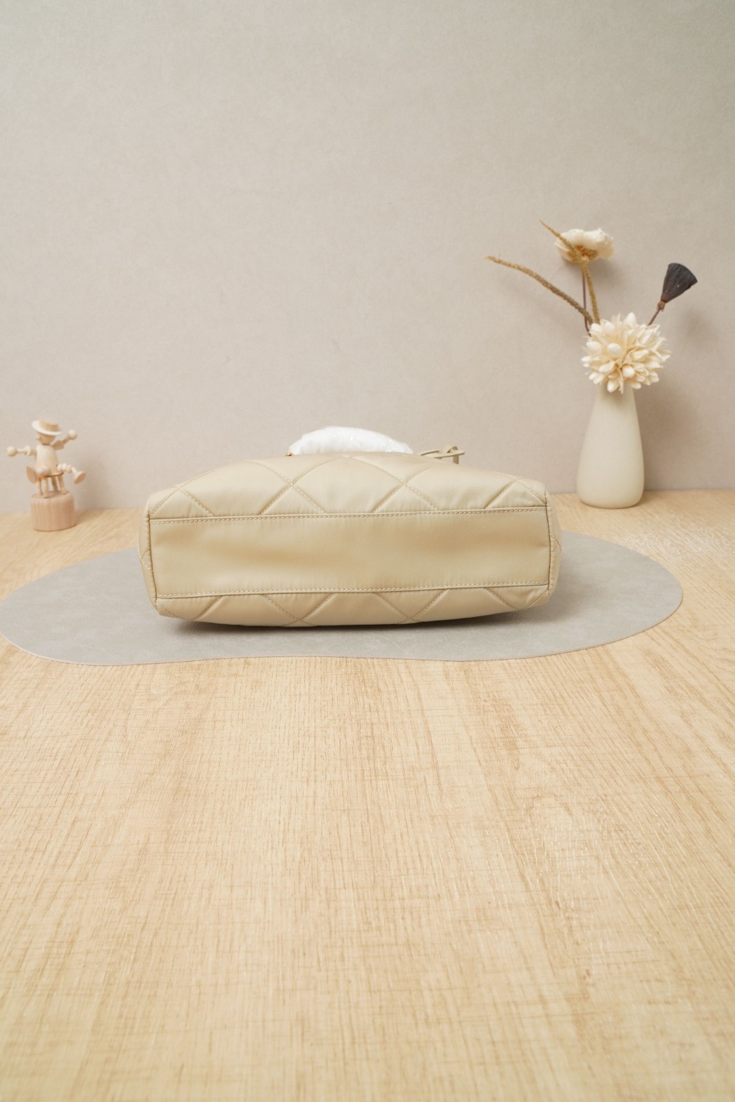 Prada 1978 Shoulder Bag Small Beige Gold Nylon/Dustbag/Leather Tag thumbnail 2