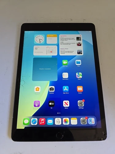 Apple iPad 7th Gen 32GB Wi-Fi + 4G  Unlocked  - 10.2" - Cracked Screen (DK470)