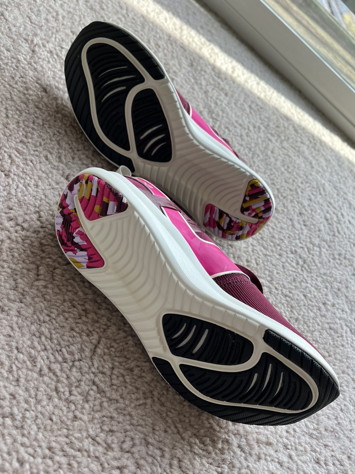 SAOLA Sneakers donna New Balance Revlite nuove taglia 9 5 marrone