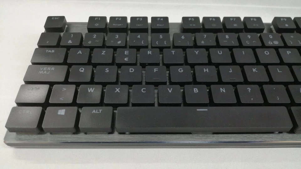 Cooler Master SK630 Gaming Keyboard Good Condition Used - Image 4 of 4