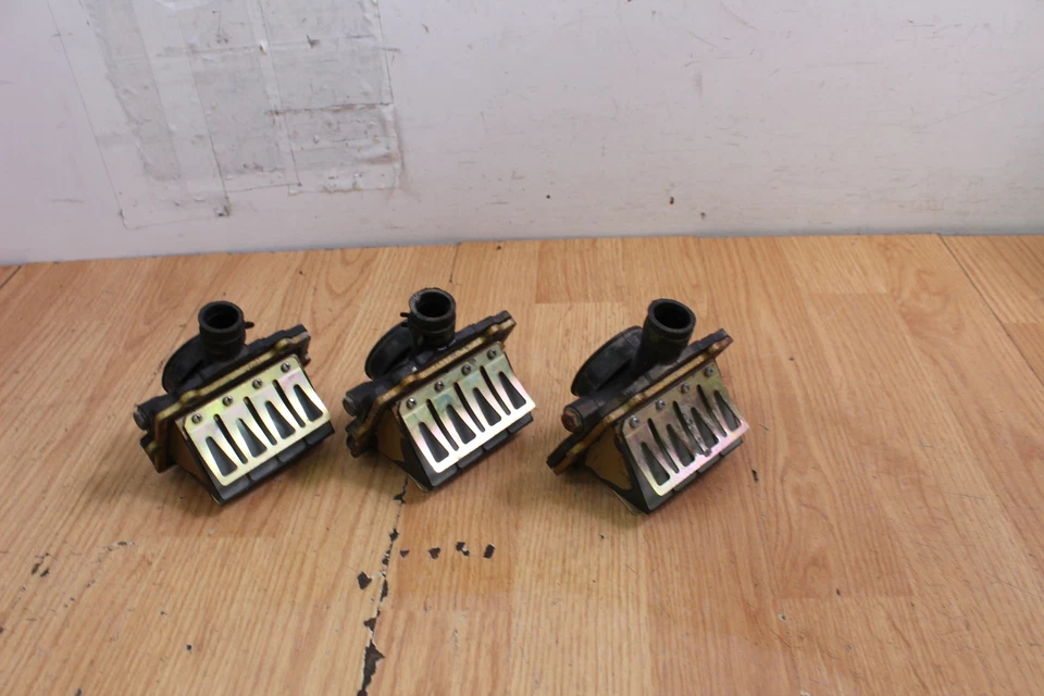 Juego de colectores y cañas de admisión Polaris Storm 800 RMK 1996 Foto 3 de 4