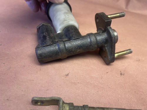 86 Mazda RX7 Clutch Master Cylinder Manual Transmission 5 SPD MT 86-91 - Picture 6 of 7