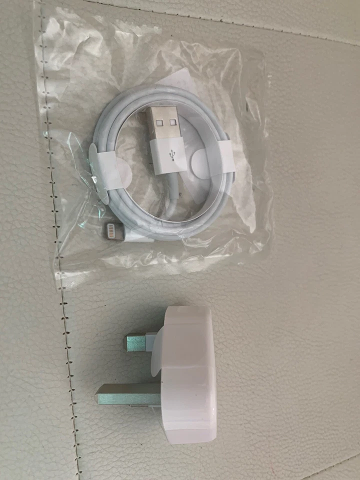Genuine Official Apple Mains Plug + USB cable Charger iPhone X 11 12 13 mini pro - Image 2 of 4