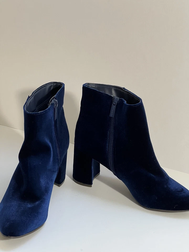 New Women Breckelles Vanesa-33 Velvet Pointy Toe Block Heel Bootie - Image 2 of 4