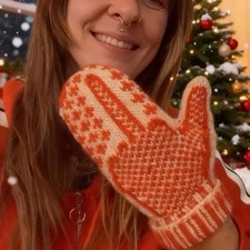 The Naughty List Mittens,Cozy Knit with A Hidden Attitude,Middle Finger GlovesOY