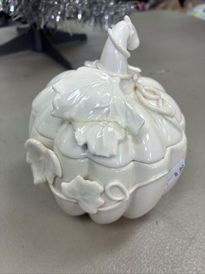Vintage ND Exclusive White Ceramic Pumpkin Candy Trinket Dish