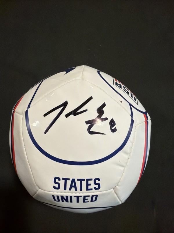 Alyssa Thompson & Julie Ertz Signed Mini Ball USA USWNT soccer auto