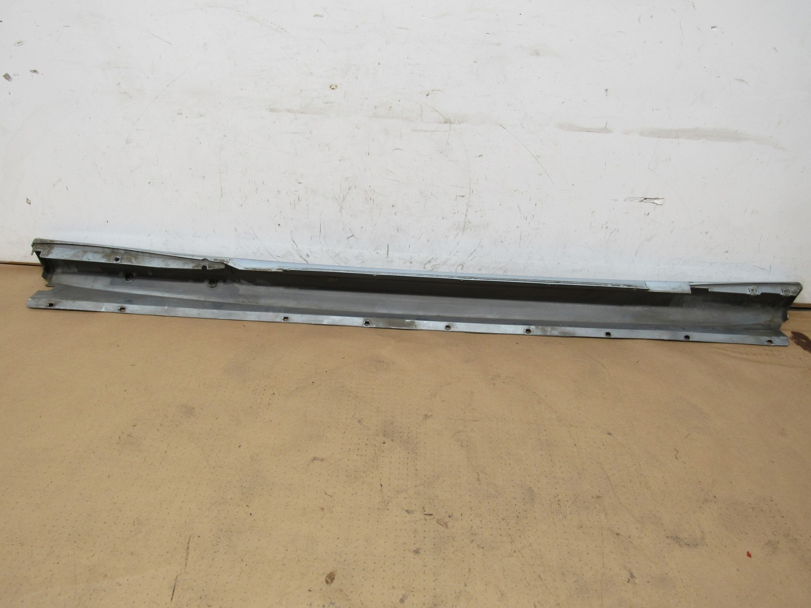 02-06 Maserati Coupe GT 2004 Left Driver Rocket Skirt Plate Panel Trim Molding |