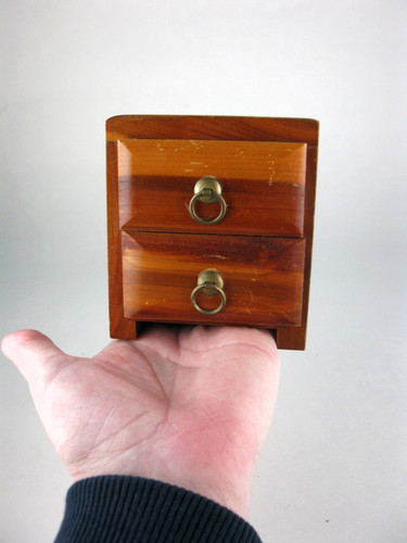 Vintage REHOBOTH BEACH SOUVENIR Cedar Wood CHEST of DRAWERS Dresser DELAWARE Gay