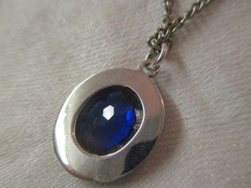 Vtg silver tone Necklace Seton Hall University Class Pendant blue faceted stone - Picture 3 of 3