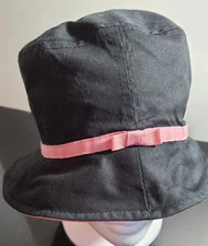 Keds Youth Teen Reversible Bucket Hat OSFA Black and Pink Beach