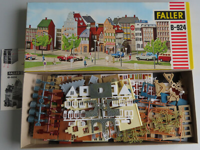 Faller AMS -- B-924 Altstadthäuser, 60er Jahre Neu OVP Sammlerstück TOP (DBW107)