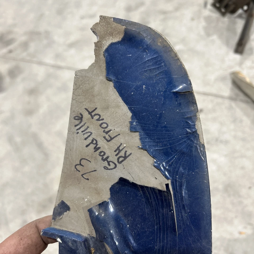 1973 Pontiac Grandville RH Front Body Filler - Image 2 of 4