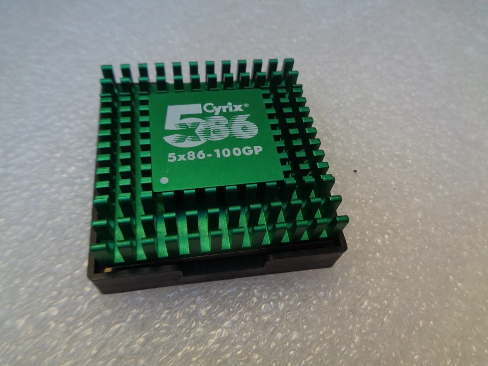 CYRIX 5x86-GP100 CPU 486 Socket 3 Processor iDX4WB pinout, 168 pins 5X86C - Image 2 of 4