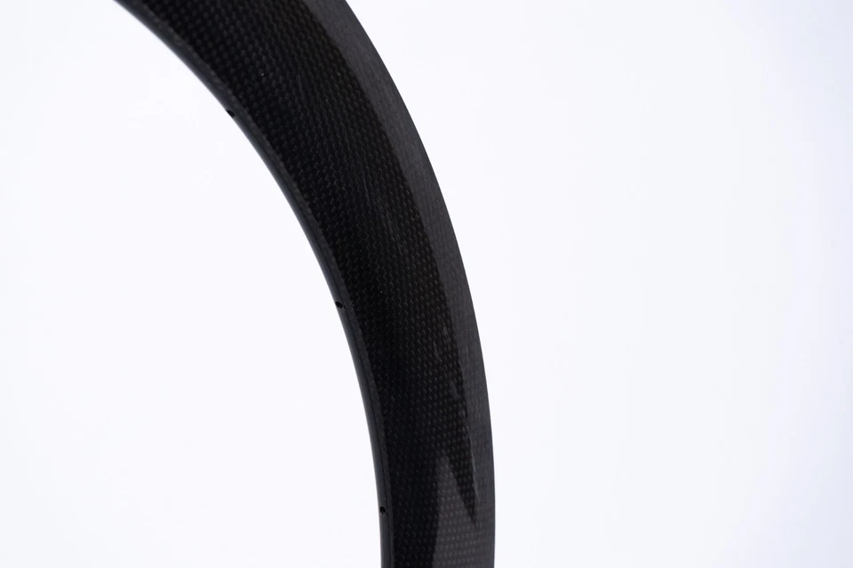 NEU AERO 50mm CARBON FELGE 700C 20 LÖCHER 20H RENNRAD 28" SCHLAUCH Innennippel - Bild 2 von 4