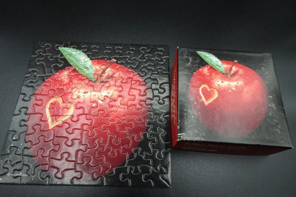 Vtg 1987 Springbok Hallmark Mini Puzzle You're the Apple of My Eye! 7" PZL7309 - Image 2 of 4