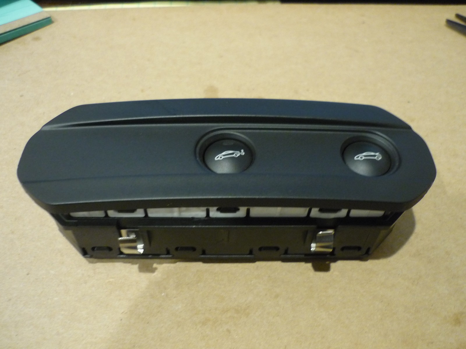 McLaren 570S - Tow Recovery & Engine Hood Release Switch Panel - P/N 11M1088CP