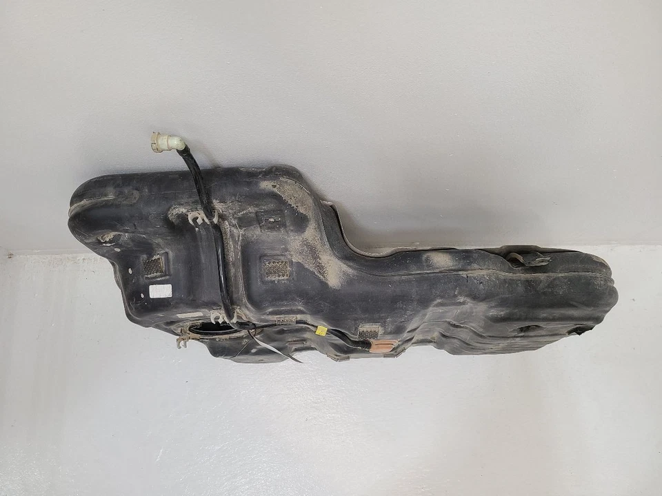 2016-2018 KIA SORENTO Fuel Tank 18 Gal 31150C6200 16-18 Foto 2 de 4