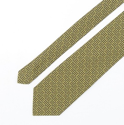 Mehrfarbige spitze Herrenkrawatte mit geometrischem Geometrisch