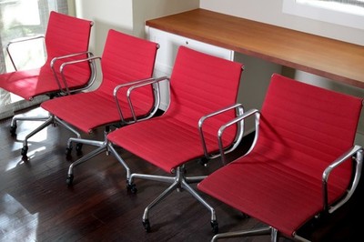 FOUR Herman Miller Eames Aluminum Group Management Office Chairs - RED - 4