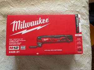 NEW Milwaukee M12 Multi-Tool Kit 2426-21 in Box Complete