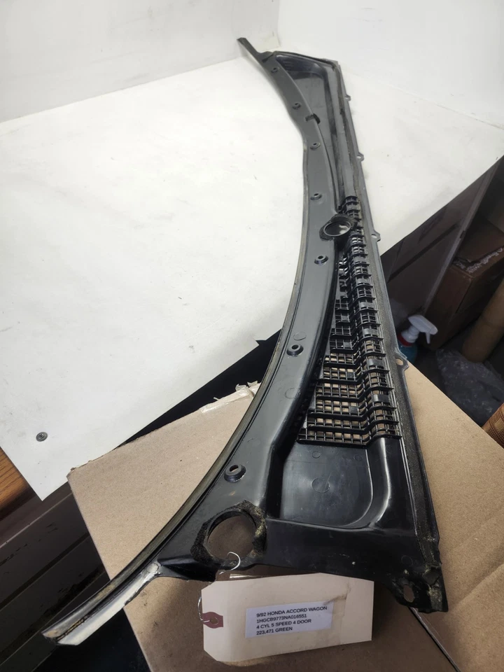Honda Accord Wagon 1990-1993, sedán, cupé capó panel de ventilación 74201SM4A000 OEM Foto 4 de 4
