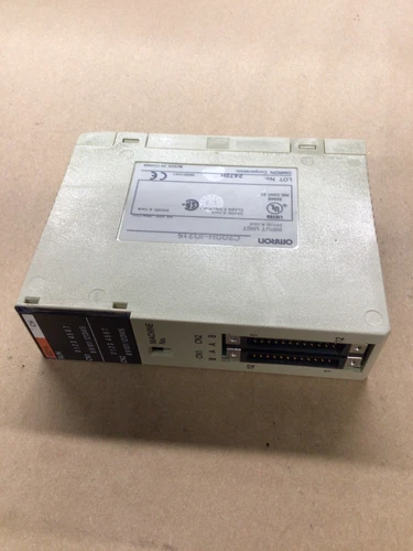 Omron C200H-ID215 Input Unit 24 VDC  C200HID215 #4020G120