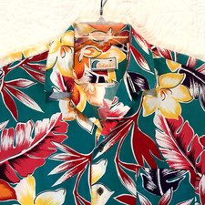 Islander Hawaiian Camp Shirt M Button Up Floral Hawaii Aloha Island 80's