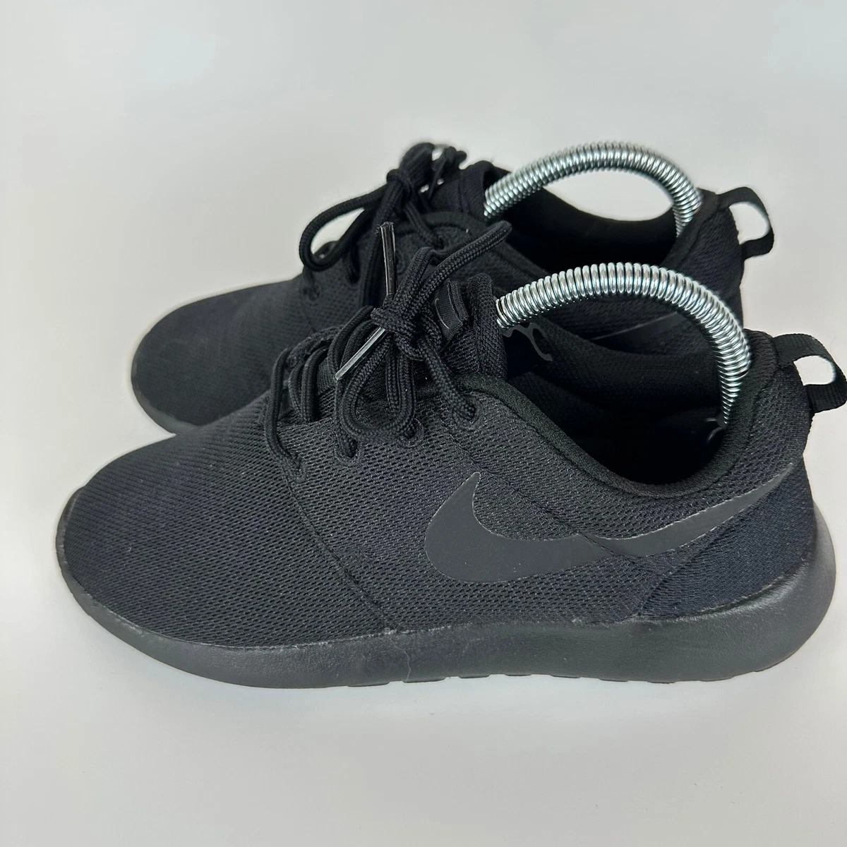 Gruñón Hacia arriba Diversidad Nike Womens Size 7.5 Roshe One 511882-096 All Black Running Shoes Sneakers  | eBay