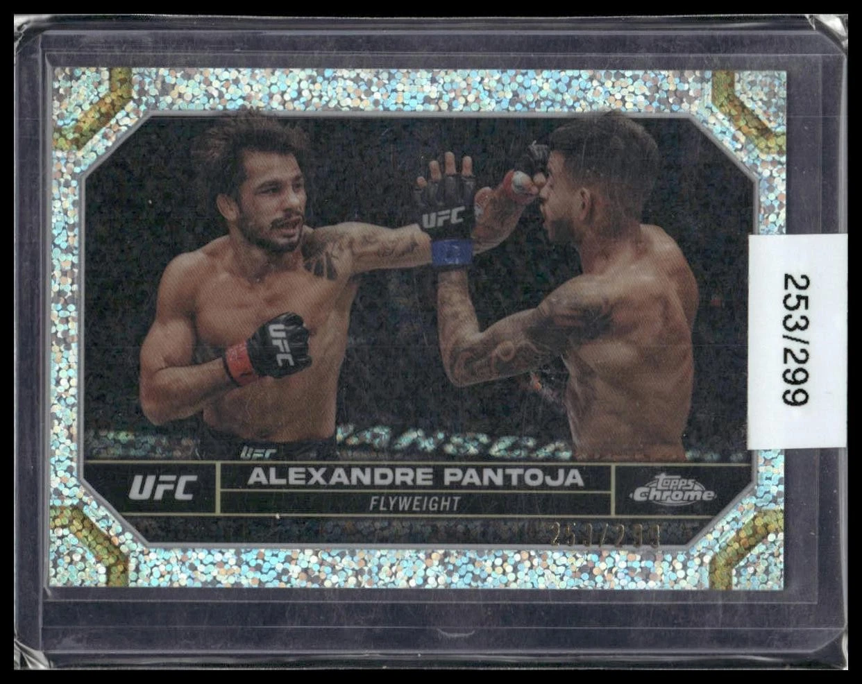 2024 Topps Chrome UFC #10 Alexandre Pantoja Speckle #/299