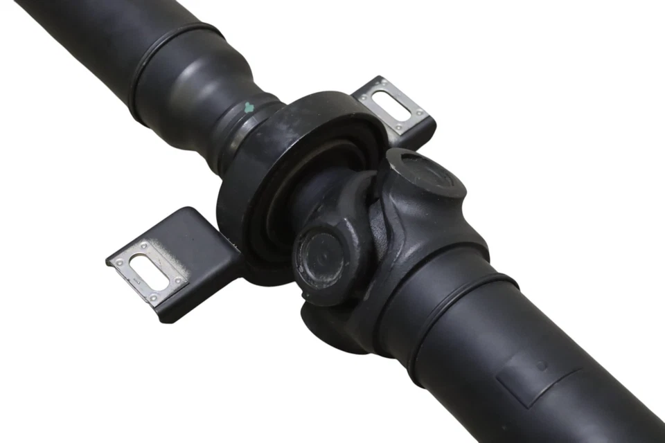 Mercedes-Benz C63 AMG W205 RWD Driveshaft Propeller Assembly 2015 - 2021 OEM - Image 4 of 4