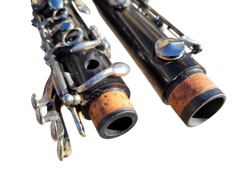 Clarinete de madera Buffet Crampon & Cie E11 con boquilla y estuche Foto 2 de 4