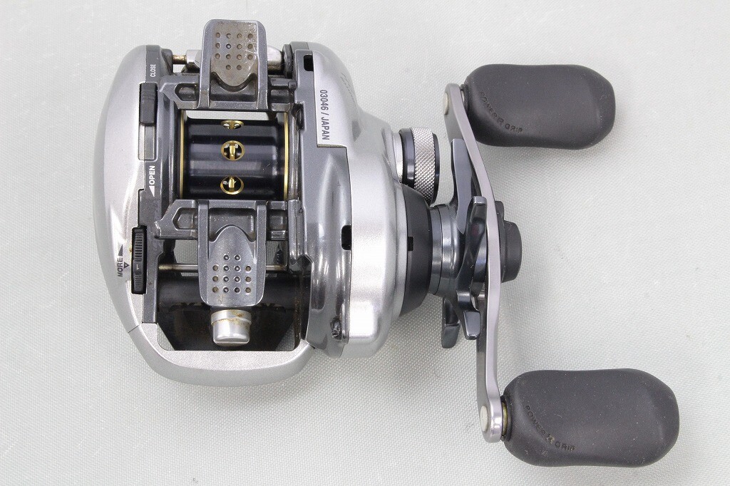 Shimano 13 Metanium HG RH Baitcasting Reel | eBay