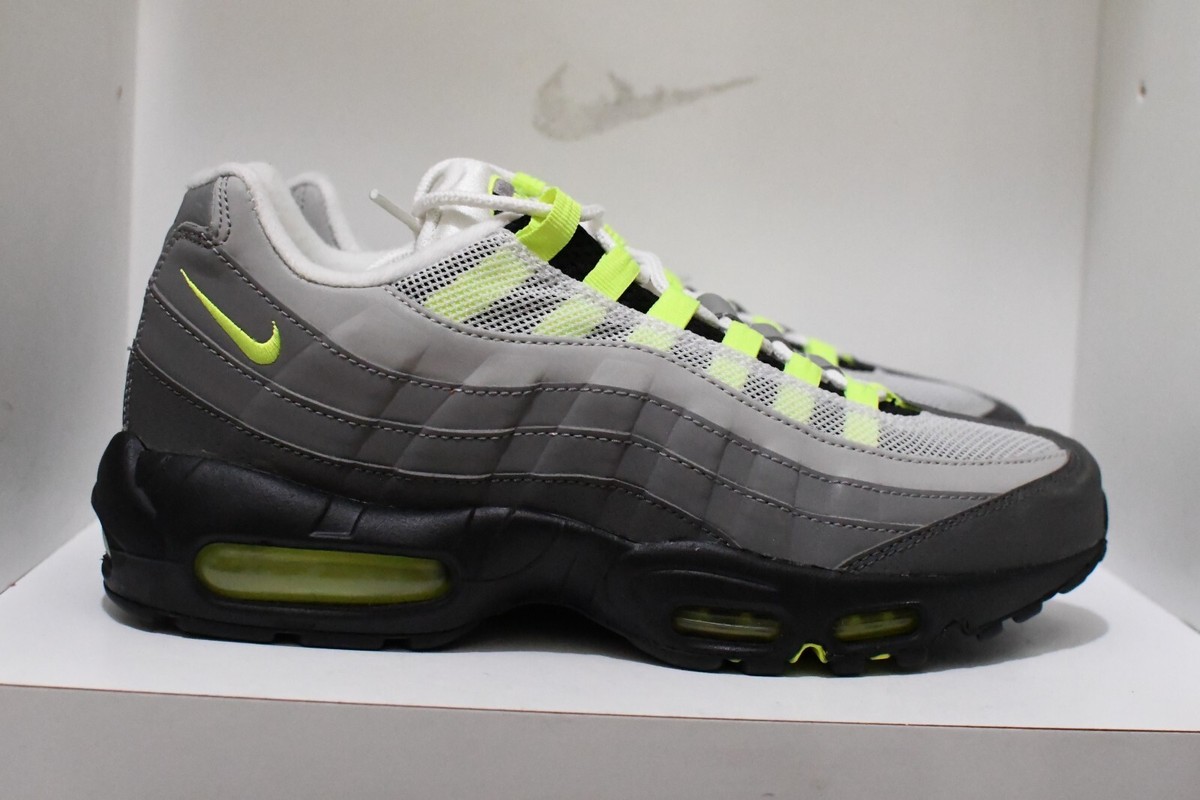 NIKE AIR MAX 95 OG PREMIUM REFLECTOR 3M MENS RUNNING SHOES NIKE AIR MAX 95 OG PREMIUM REFLECTOR 3M MENS RUNNING SHOES