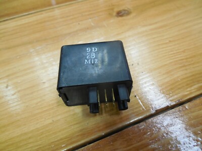 01-05 Suzuki Bandit GSF1200 TURN SIG LIGHTS FLASHER RELAY FUSE BLOCK 38610-03F00