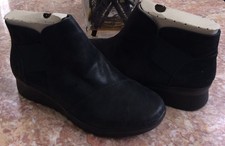 clarks women's caddell tropic ankle bootie