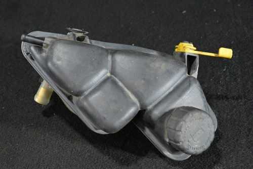 Mercedes A-Klasse W168 Ausgleichsbehälter Kühlwasserbehälter A1685000249