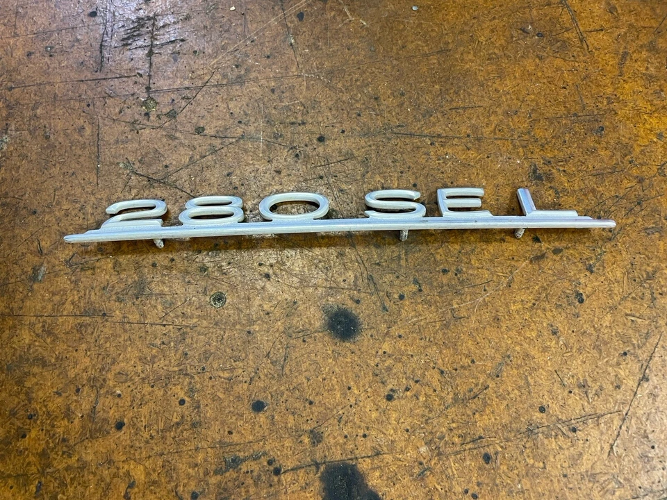 MERCEDES BENZ 300SEL TRUNK LID EMBLEM W116 LWB 原始设备制造商 1972-80 — 第 4/4 张图片