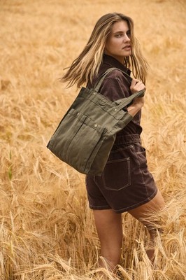Handtasche mit doppelter Fronttasche | Kimood | 