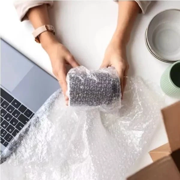 3/16" SH Small Bubble Cushioning Wrap Padding Roll 250' x 12" Wide 250FT - Image 2 of 4