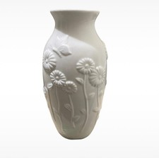 Large White ceramic Vase With Embossed floral butterfly Flower Detail  25cm high