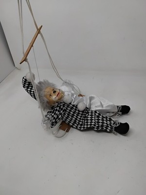 Marionettenschnur Porzellankopf Puppe Clown Puppe auf Schaukel