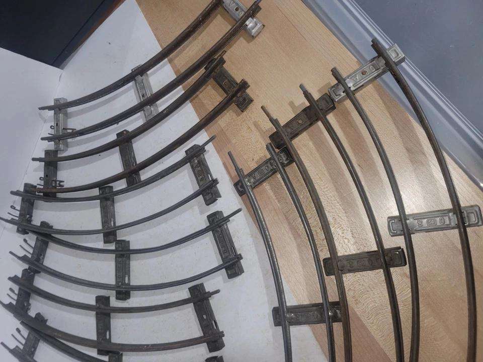 16 PCS Of Vintage Marklin curve 2 Rail clockwork Track Made in Germany - O Gauge - Image 4 of 4