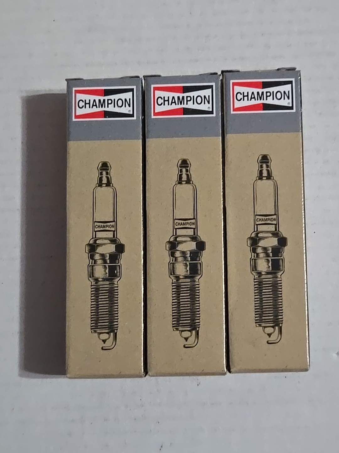 3 Plugs Champion 843 CJ8 Nickel Spark Plugs Copper Plus 