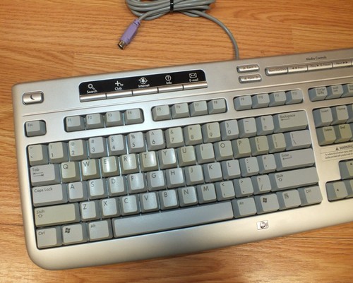 Genuine HP (KB-0630) Silver PS/2 Wired Multimedia Computer Keyboard Only - Picture 3 of 7